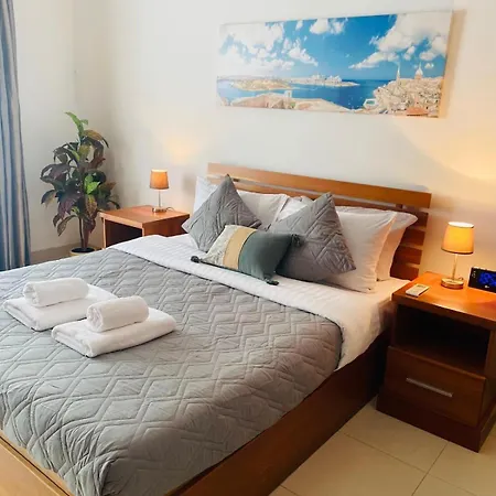 St Julians Cute With Side Seaview