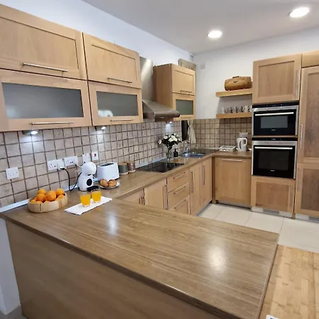 Apartamento St Julians Cute With Side Seaview *