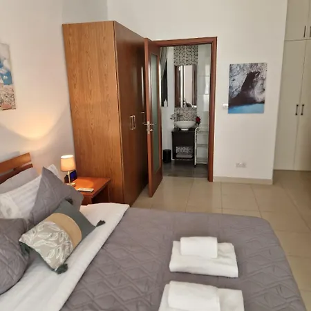 St Julians Cute With Side Seaview Apartamento St. Julian's