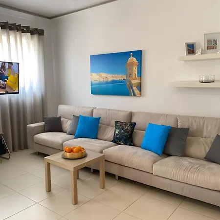 St Julians Cute With Side Seaview * St. Julian's