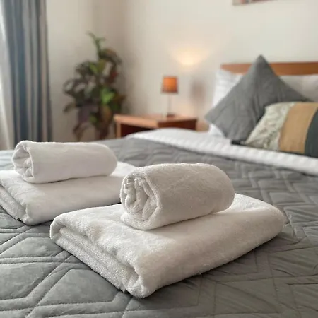 St Julians Cute With Side Seaview *