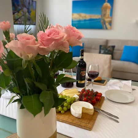 St Julians Cute With Side Seaview Apartamento *