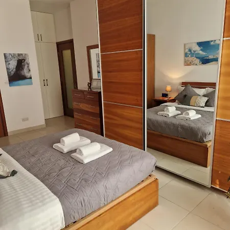 St Julians Cute With Side Seaview Appartamento San Giuliano